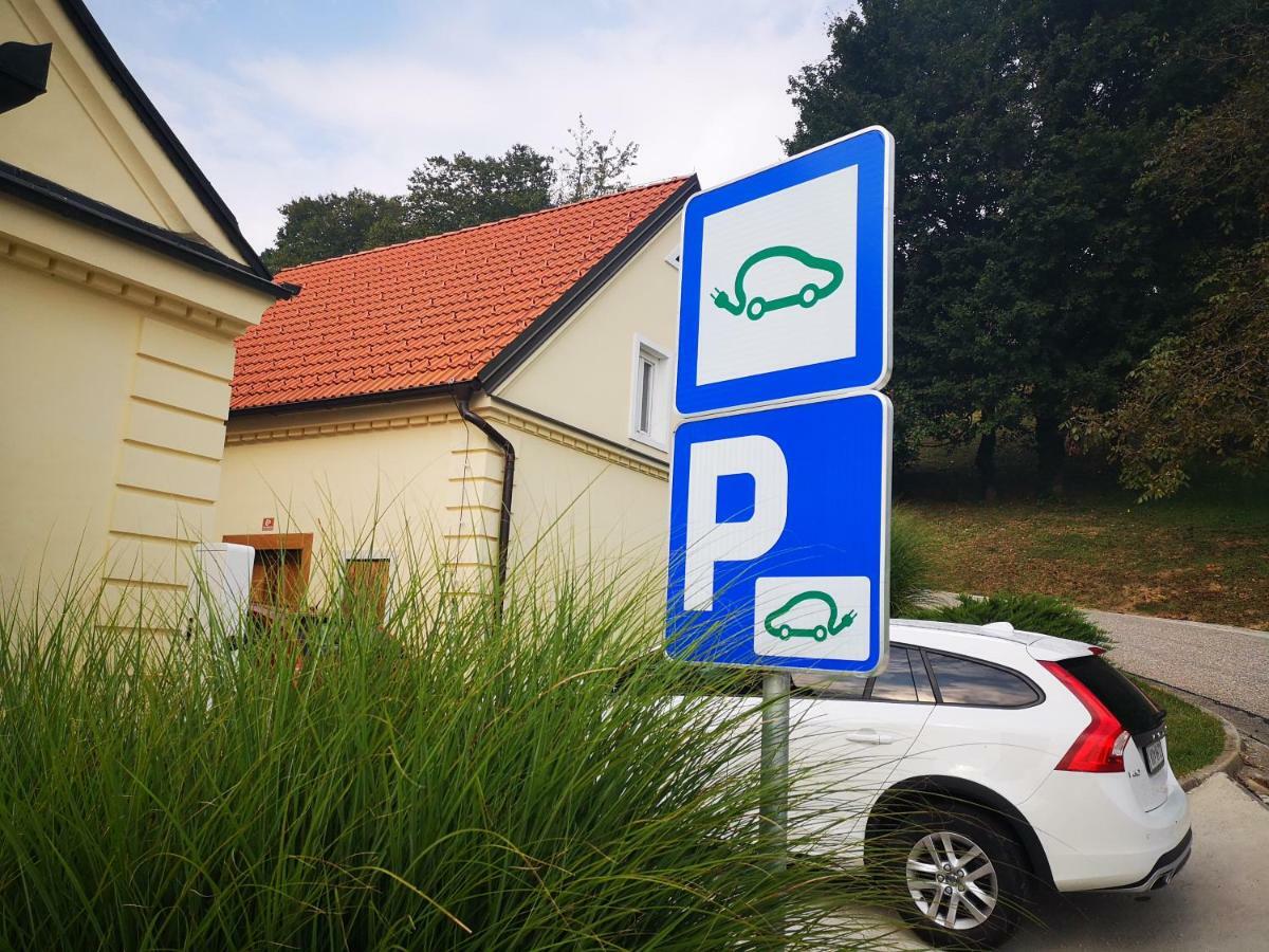 Villa Istenic Bizeljsko Eksteriør billede